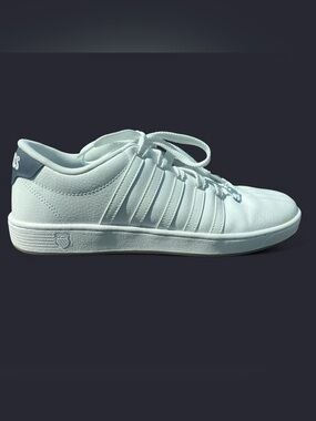 NWOT Men’s K-Swiss White Sneaker - US 10.5